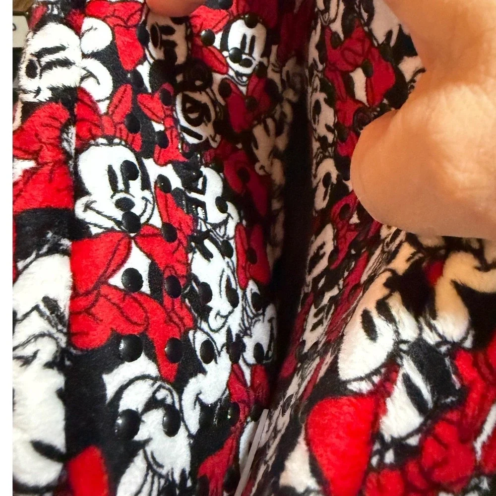 Disney Minnie Mouse‎ Fuzzy Slipper Socks Kids SM 5.5-7.5 Red Sherpa Lined NWT